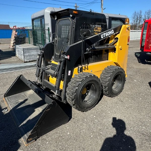 Мини-погрузчик UKB-TRACK 60HG