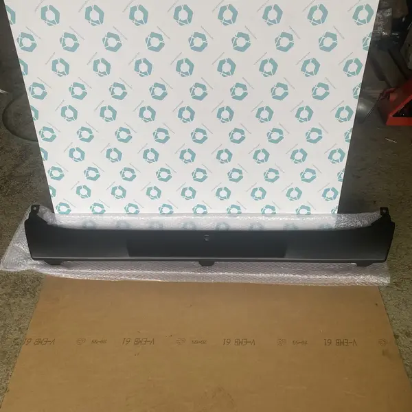 VOLVO 21838943, 22247766 Средняя часть бампера, металл (INV5575)