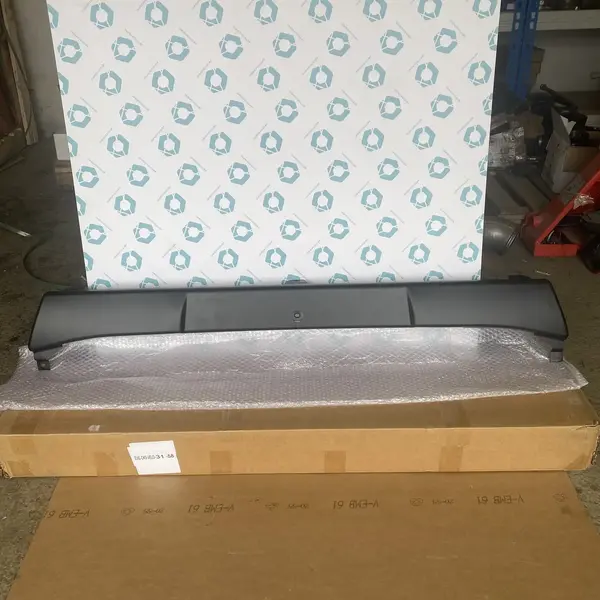 VO 22247766 Средняя часть бампера для грузовой машины, совместим с Volvo FH4. металл. (INV5033)