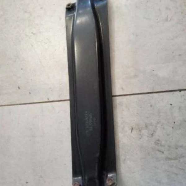 Кронштейн правого корпуса ступени для грузовика. Аналог для VOLVO FH/FM Vers.4/5. VO 84228567 (INV5196)