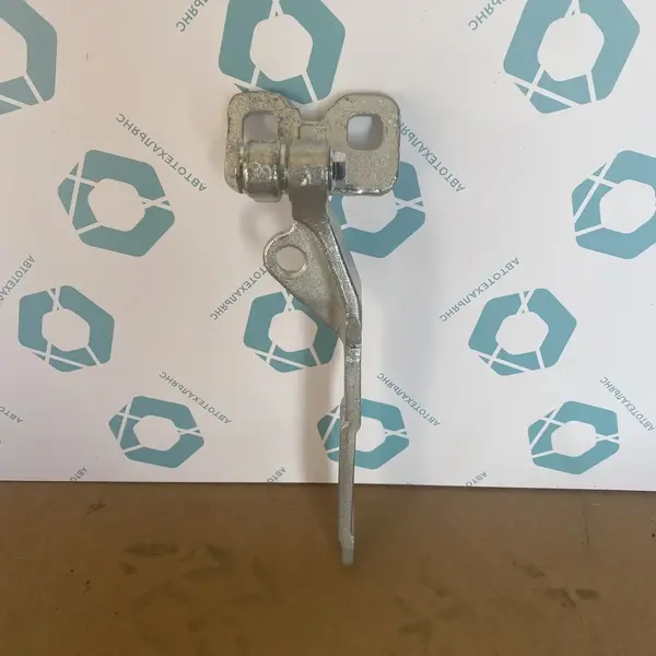 Петля капота левая. Аналог для VOLVO FH/FM Vers.4/5. VO 82320176 (INV5145)