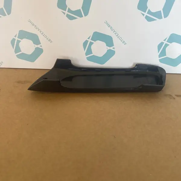 Накладка ручки двери грузовика внешняя левая. Аналог для VOLVO FH/FM Vers.4/5. VO 82411970 (INV5305-2)