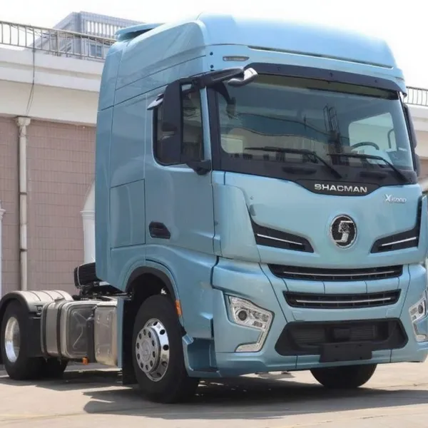 Тягач Shacman SX4188YY381 кабина X6000