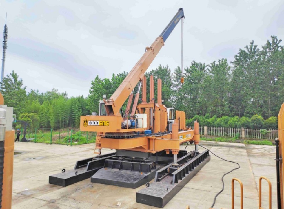 Гидростатический сваебойный копер GOODENG GPY158