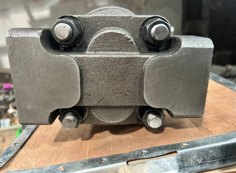 Насос гидравлический Parker ( WB 122117855 )