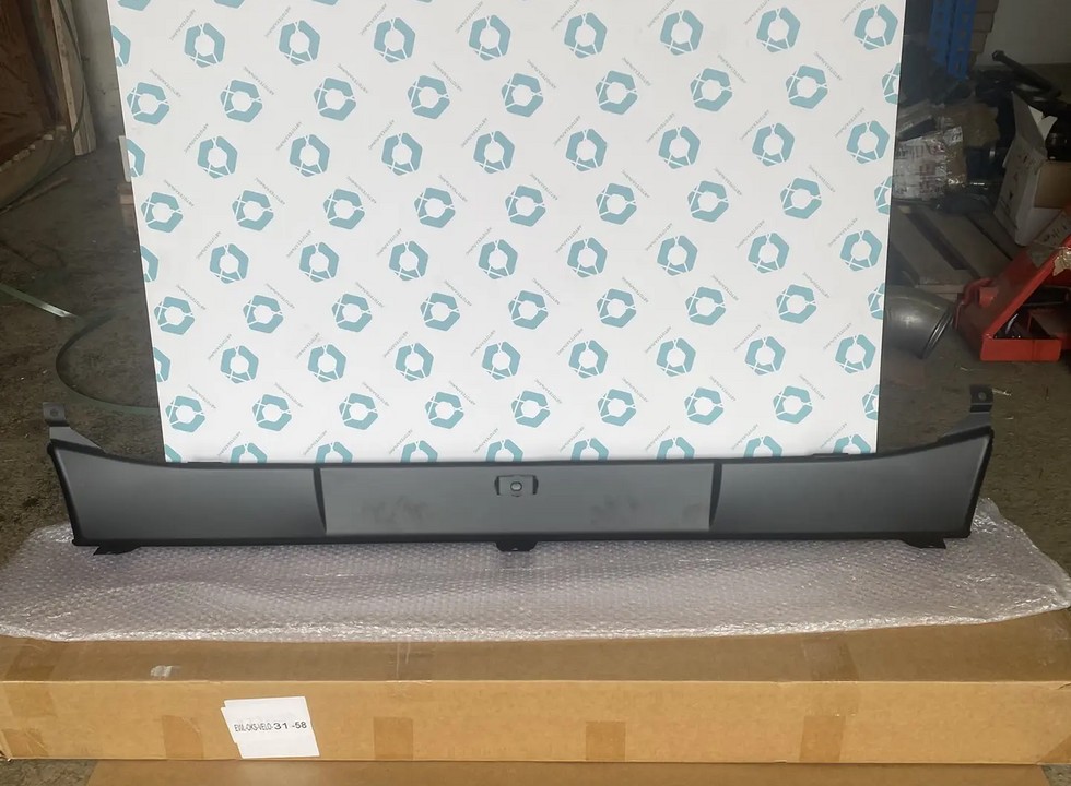 VOLVO 21838943, 22247766 Средняя часть бампера, металл (INV5575)