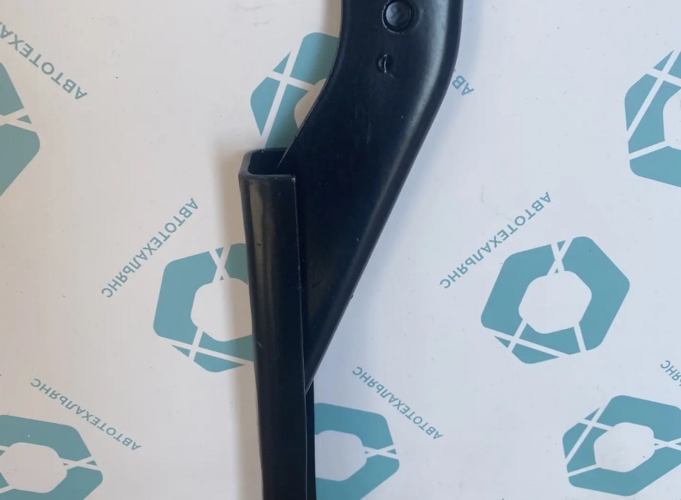 Кронштейн левого корпуса ступени. Аналог для VOLVO FH/FM Vers.4/5. VO 84228559 (INV5194)