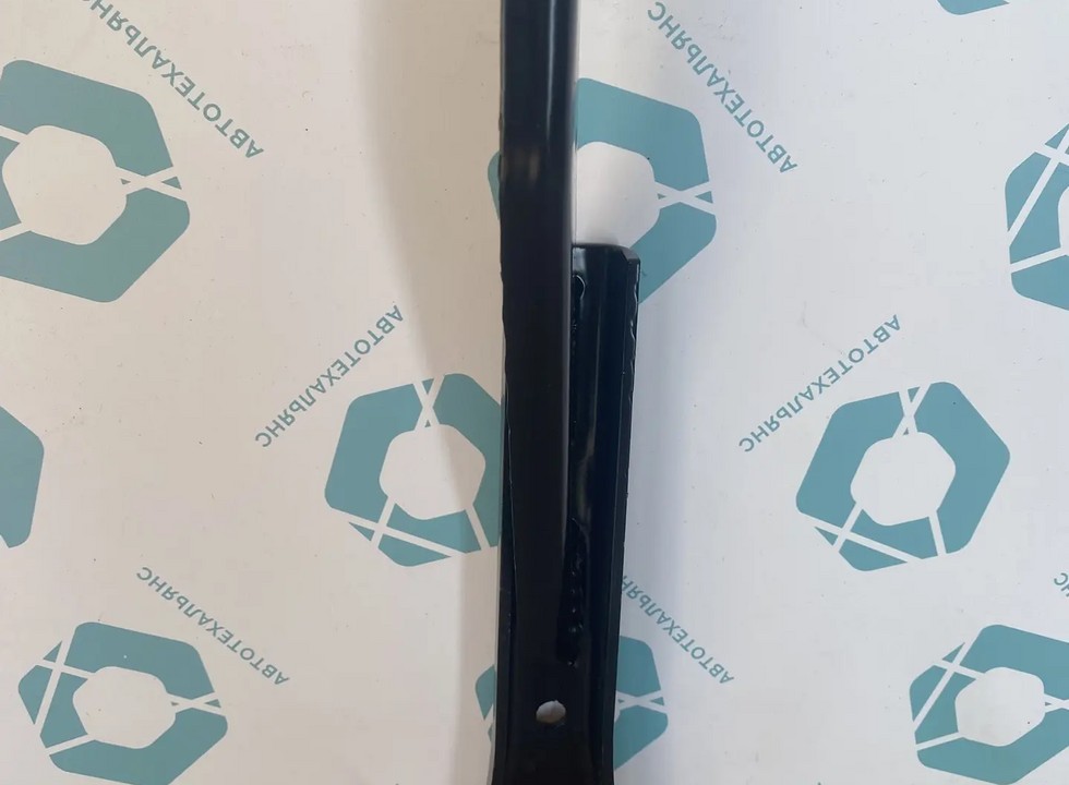 Кронштейн правого корпуса ступени. Аналог для VOLVO FH/FM Vers.4/5. VO 84228563 (INV5193)