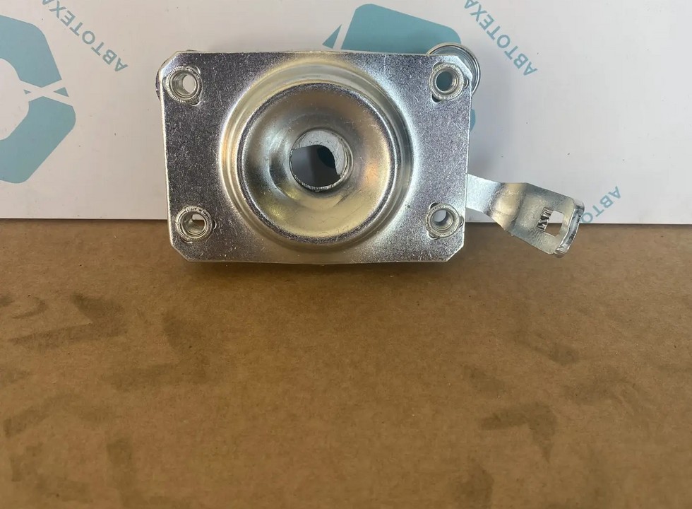 Замок капота правый. Аналог для VOLVO FH/FM Vers.4/5. VO 82213089 (INV5129)