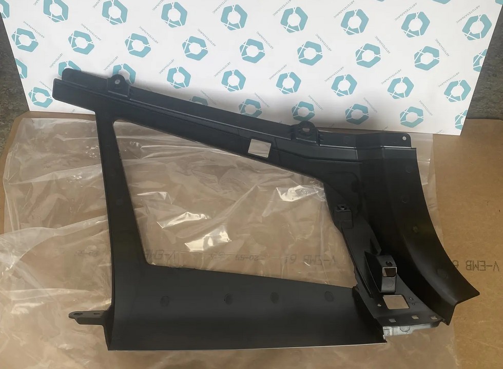 Панель фары левая. Аналог для VOLVO FH/FM Vers.4/5. VO 82884038 (INV5009)