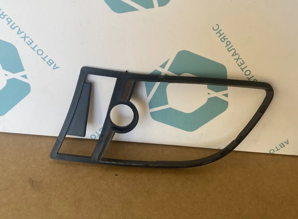 Корпус правой наружной ручки двери грузовика  угловой. Аналог для VOLVO FH/FM Vers.4/5. VO 82412176 (INV5304-5)