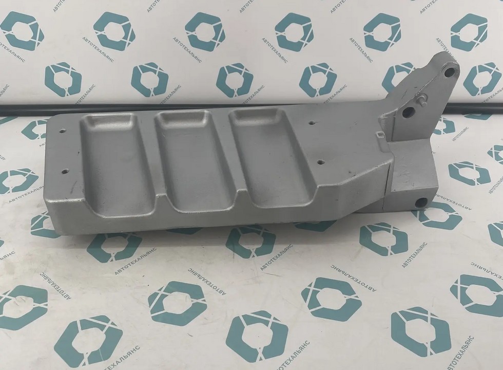 Ступенька нижняя левая для грузовика. Аналог для VOLVO FH/FM Vers.4/5. VO 82412711 (INV5101)