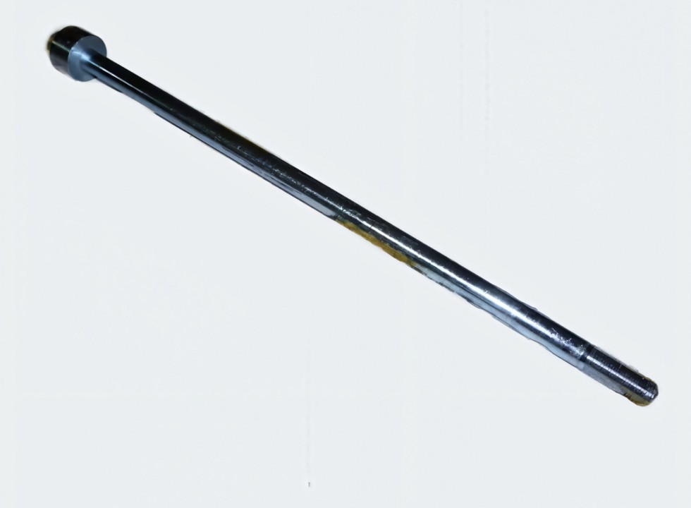 Болт центровой задней рессоры  LGMG MT86 (4110001211016)