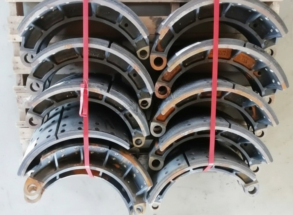 Колодка тормозная передней оси (в сборе с накладками) LGMG CMT96 (3501391KP001, 3501375KP001)