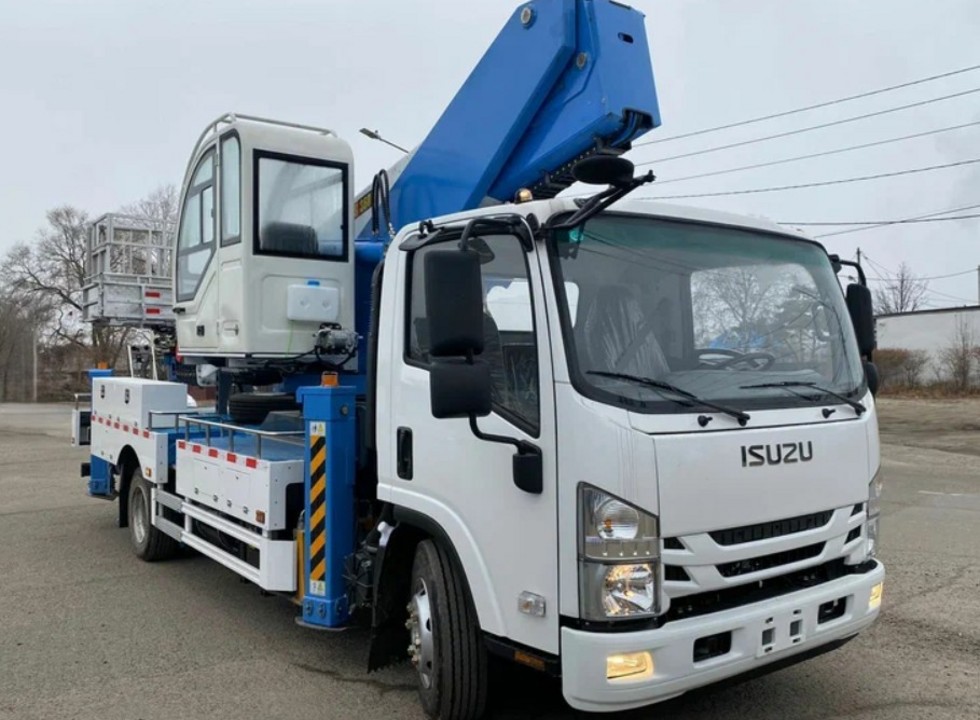 Автовышка Isuzu Elf 4х2, 36м.
